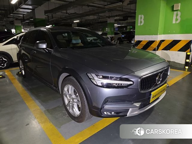 Volvo V90 2018 Синий из Китая, фото 2