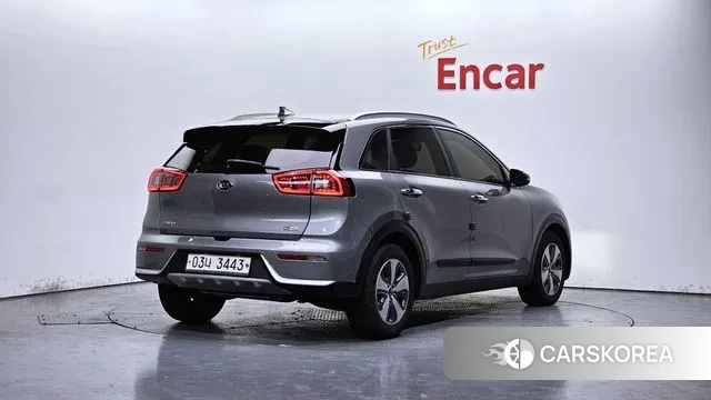 Kia Niro id 3505396 из Кореи 12