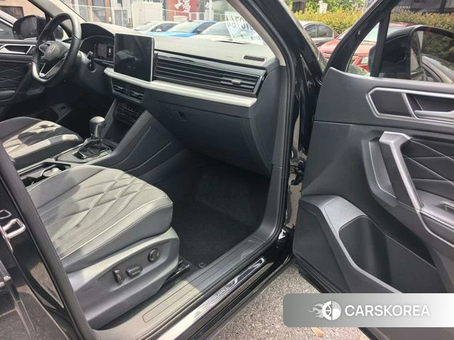 Volkswagen Tiguan L id 4273012 из Китая 12