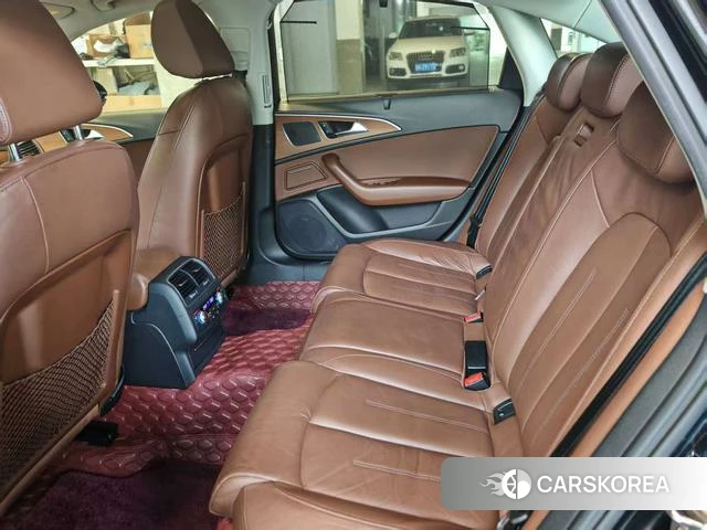 Audi A6L id 4222011 из Китая 9