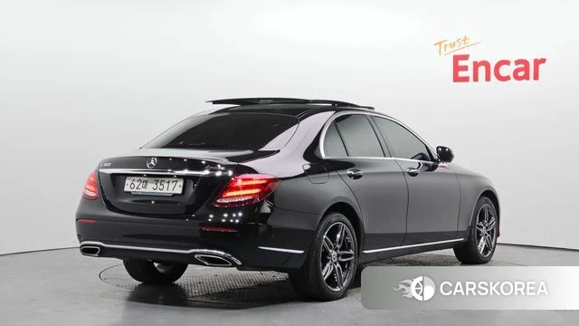 Mercedes-Benz E-Class W213 id 3879709 из Кореи 12