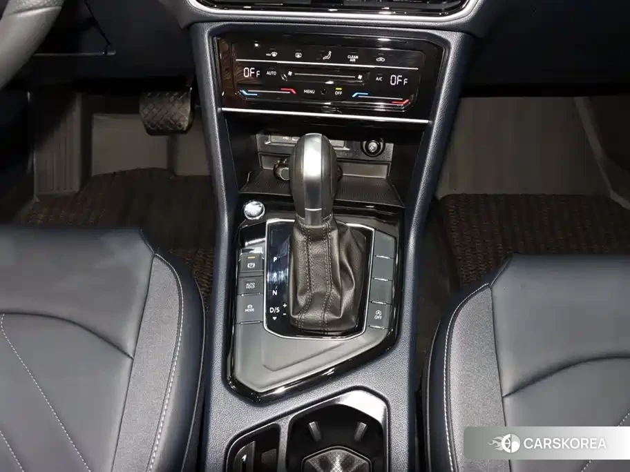 Volkswagen Tharu id 4538854 из Китая 12