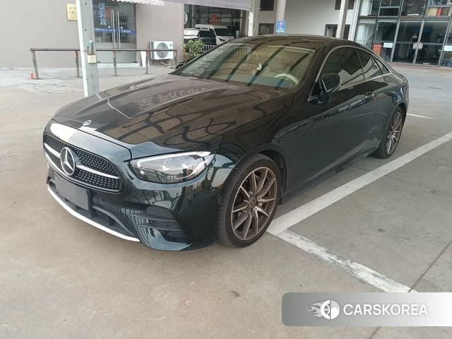 Mercedes-Benz E-class (imported) 2023 Зеленый из Китая, фото 2