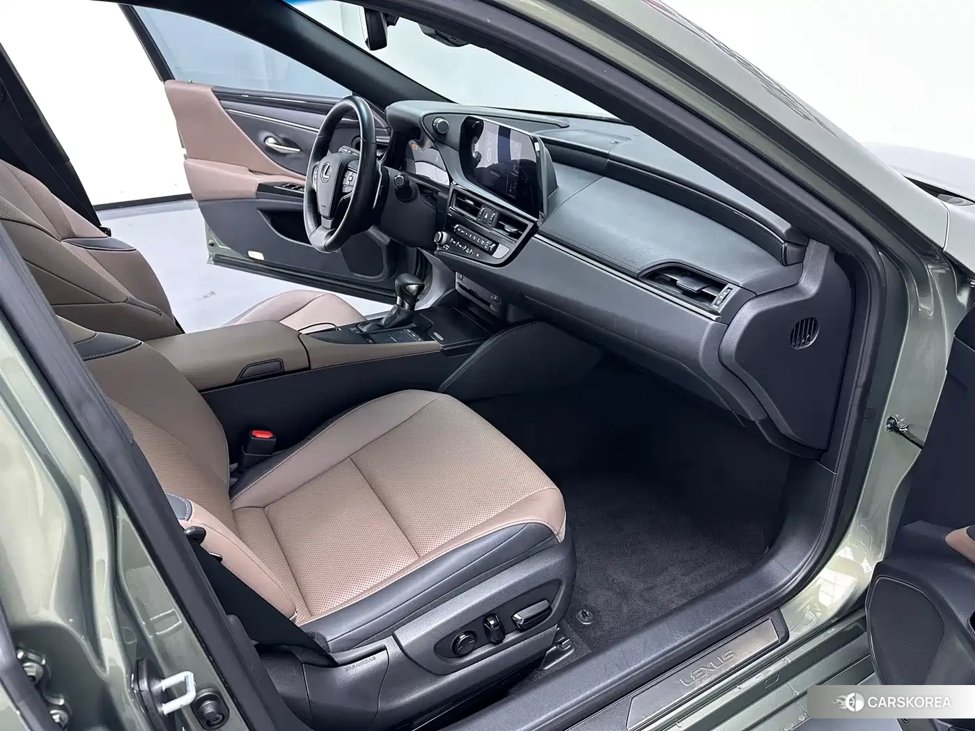 Lexus ES 2022 Зеленый из Китая, фото 2