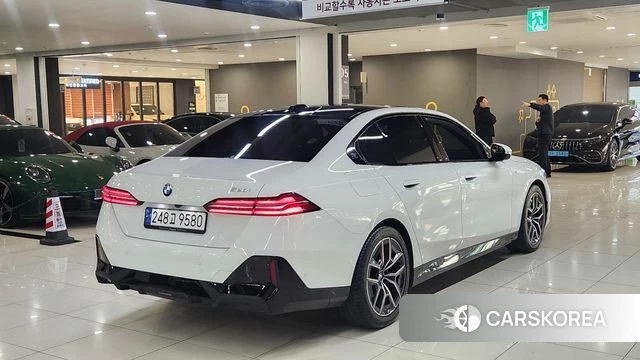 BMW 5 Series (G60) id 3786751 из Кореи 12