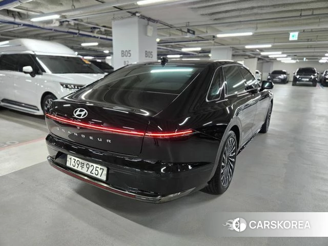 Hyundai Grandeur Hybrid (GN7) id 3940590 из Кореи 12