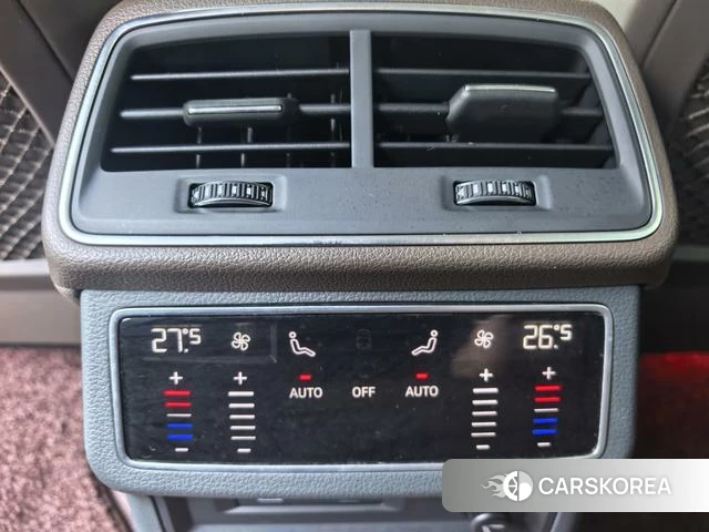 Audi A7L id 4217412 из Китая 12