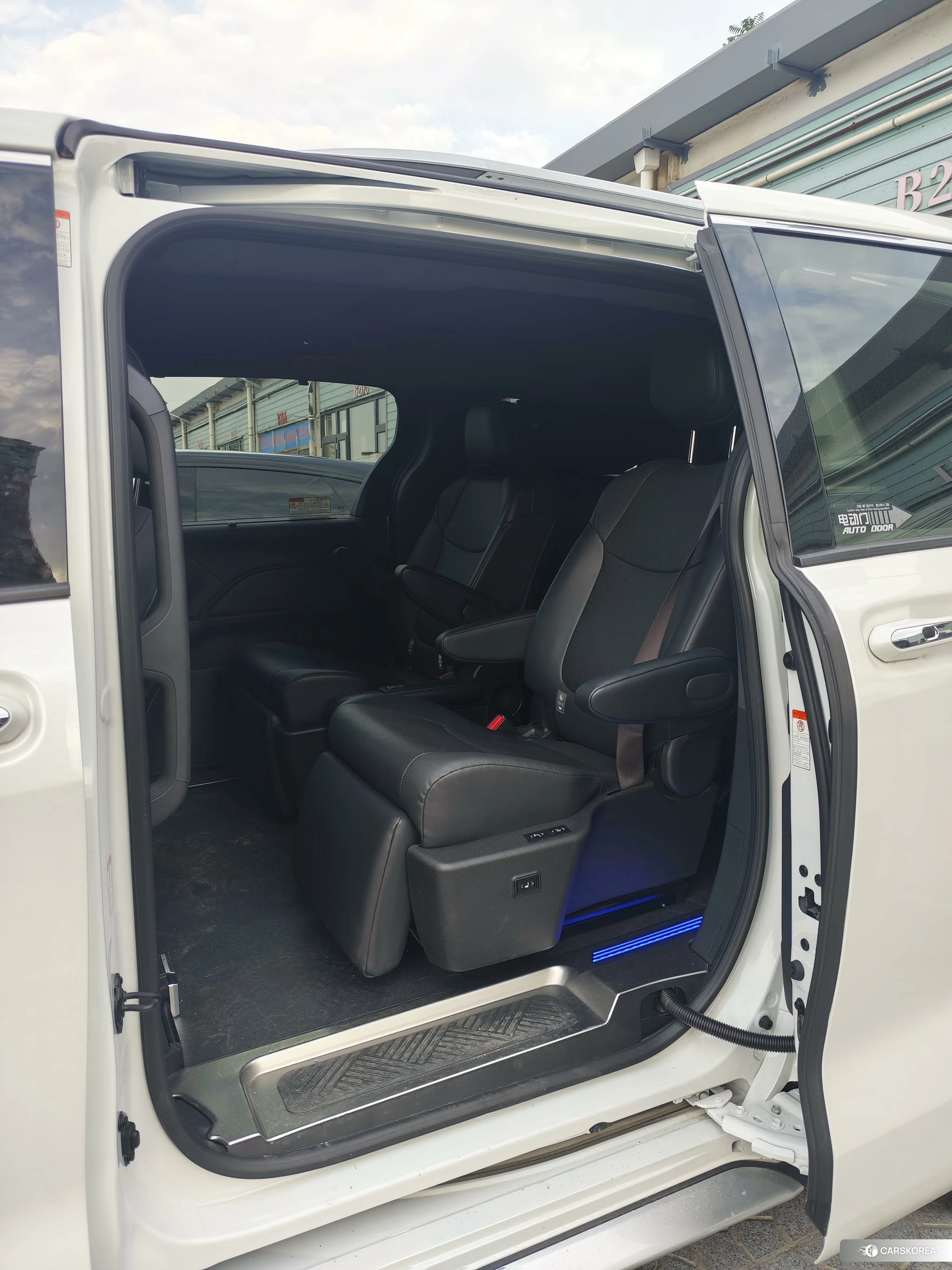 Toyota Granvia id 4513576 из Китая 11
