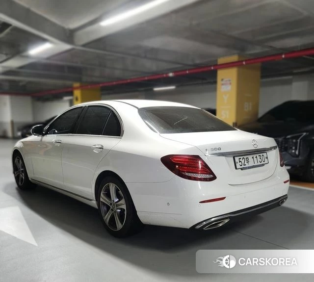 Mercedes-Benz E-Class W213 2018 Белый из Кореи, фото 5