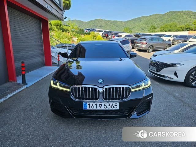 BMW 5 Series (G30) id 4419624 из Кореи 8