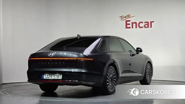 Hyundai Grandeur (GN7) id 3734904 из Кореи 12