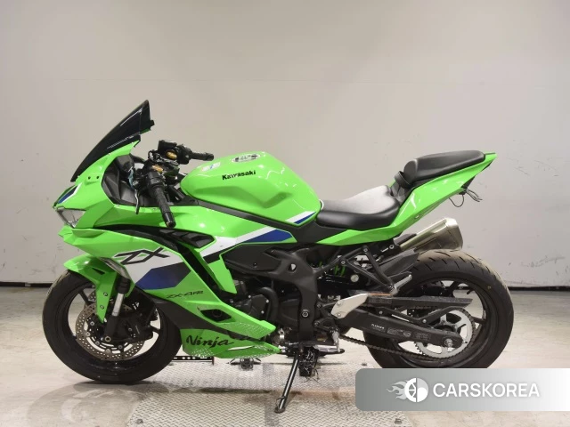 Kawasaki ZX-4RR 2025 из Японии