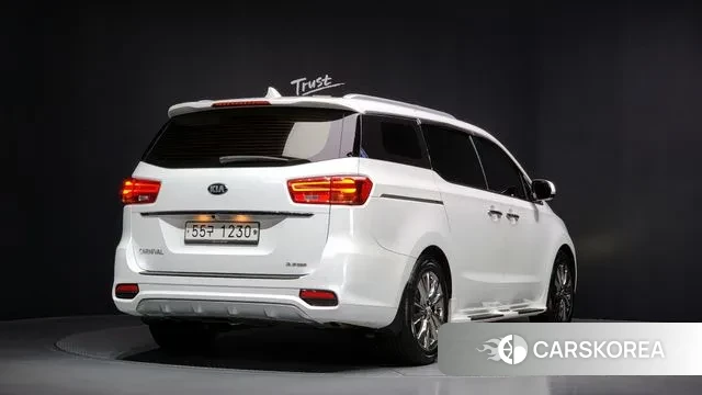Kia The New Carnival id 3728732 из Кореи 12