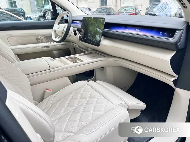 Weilai ES8 id 4198808 из Китая 12