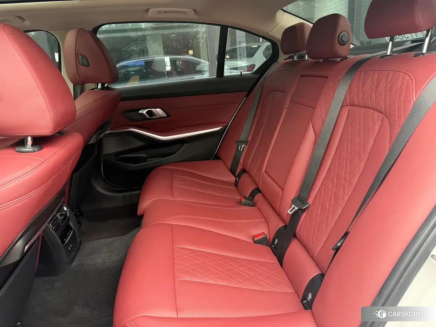 BMW 3 series 2022 Белый из Китая, фото 2
