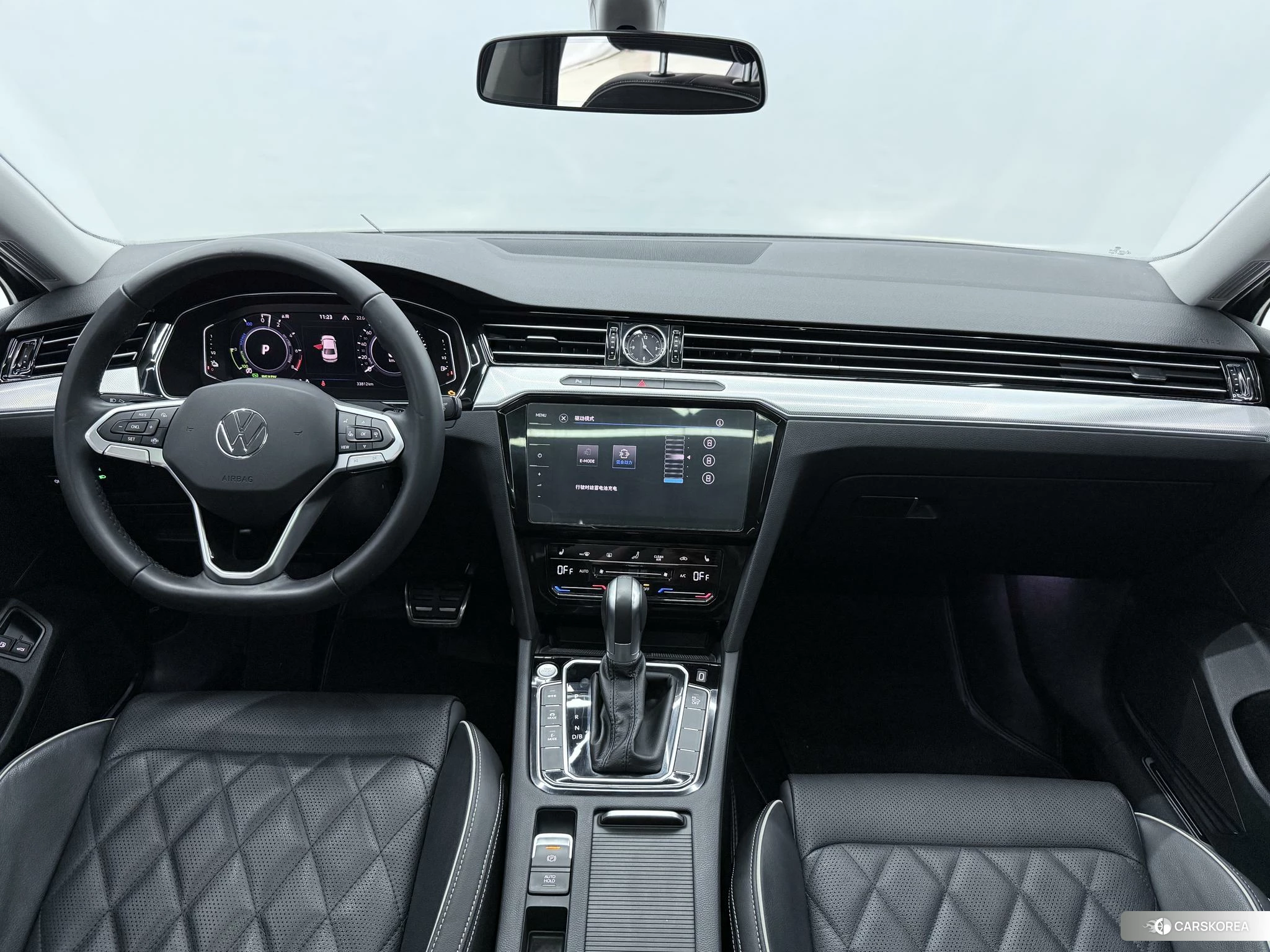Volkswagen Magotan PHEV id 4455345 из Китая 8