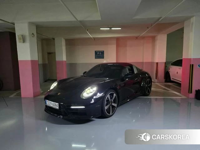 Porsche 911(992) id 4617799 из Кореи 8