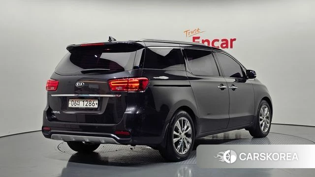 Kia The New Carnival id 4447614 из Кореи 12