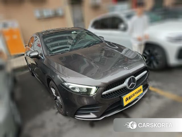 Mercedes-Benz Class A 2021 Темно-серый из Китая, фото 2