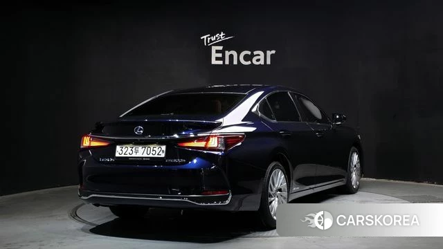 Lexus ES300h 7th generation id 4402146 из Кореи 12