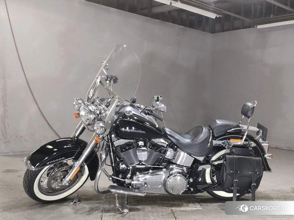 Проданный Harley-Davidson Softail Deluxe FLSTN1690 2017 из Японии