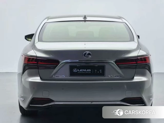 Lexus LS id 4277369 из Китая 8