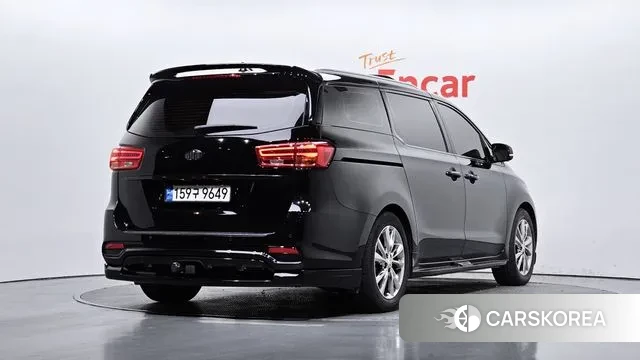 Kia The New Carnival id 2976851 из Кореи 12