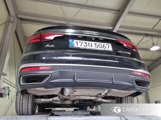 Audi A4 (B9) 2021 Черный из Кореи, фото 2