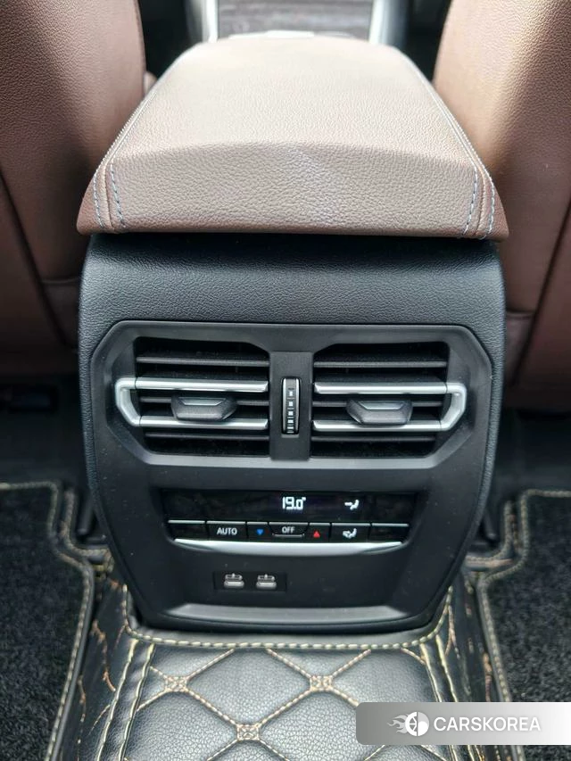 BMW 3 series id 3869875 из Китая 12