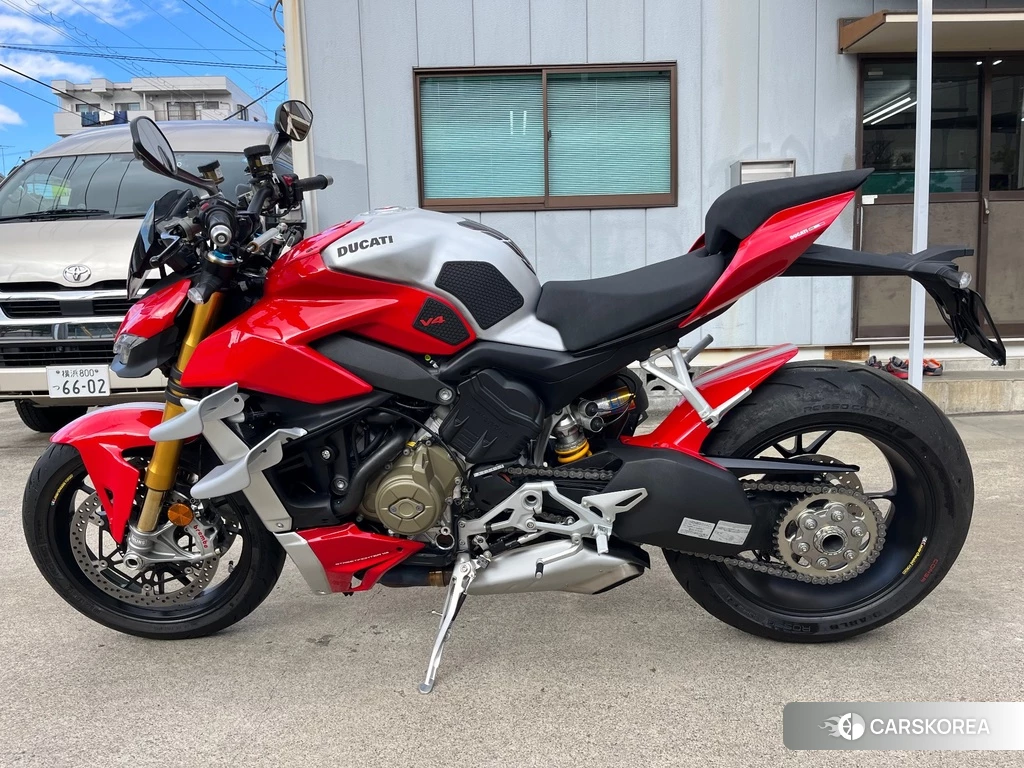 Проданный Ducati STREETFIGHTER V4 S 2021 из Японии, фото 2