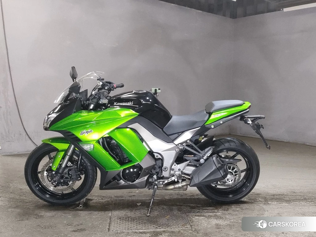 Проданный Kawasaki NINJA 1000 2013 из Японии