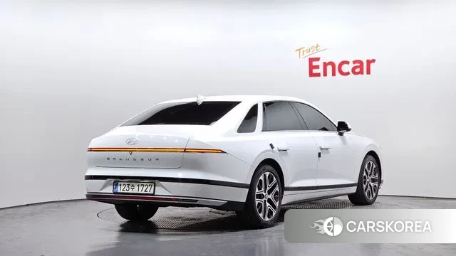 Hyundai Grandeur (GN7) id 3770184 из Кореи 12