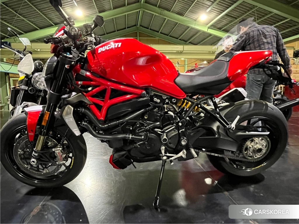 Проданный Ducati MONSTER 1200 R 2017 из Японии, фото 2