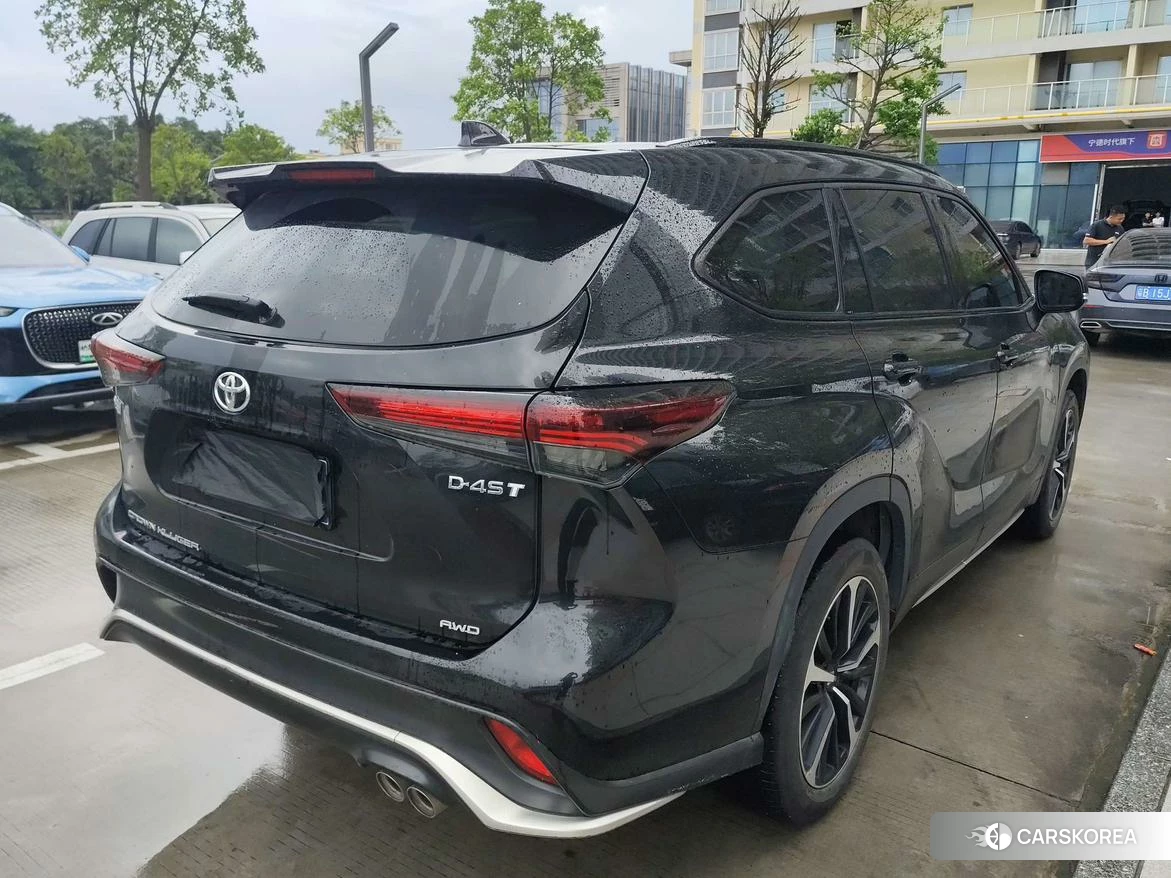 Toyota Crown Lufang 2022 Черный из Китая, фото 2
