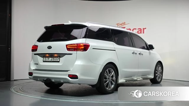 Kia The New Carnival id 4751389 из Кореи 12