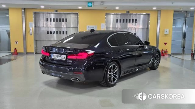BMW 5 Series (G30) id 4546867 из Кореи 11