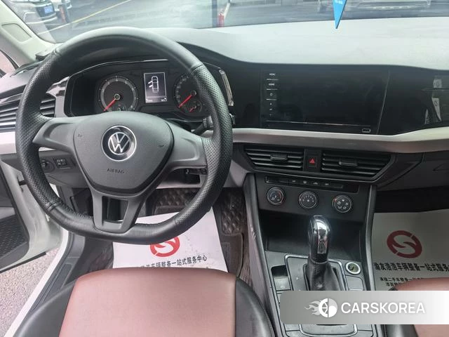 Volkswagen Bora 2022 Белый из Китая, фото 3