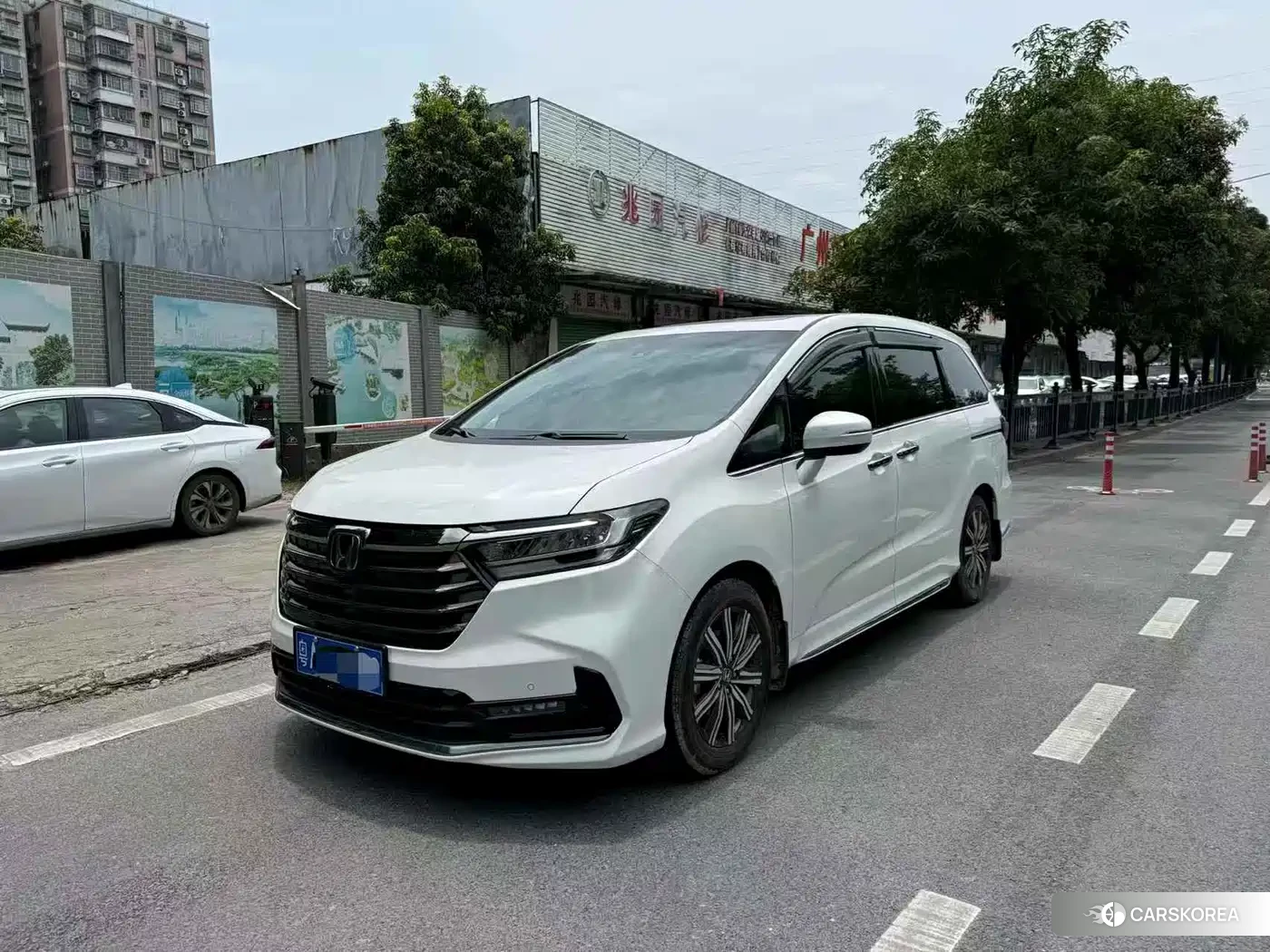 Honda Odyssey 2022 Белый из Китая, фото 2