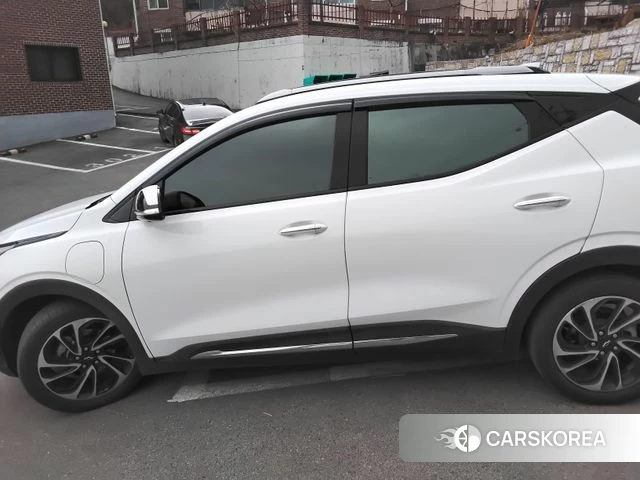 Chevrolet (GM Daewoo) Bolt EUV 2022 Белый из Кореи, фото 2