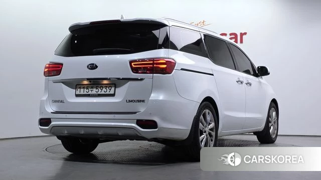 Kia The New Carnival id 3955170 из Кореи 12