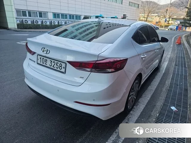 Hyundai Avante AD id 3451600 из Кореи 9