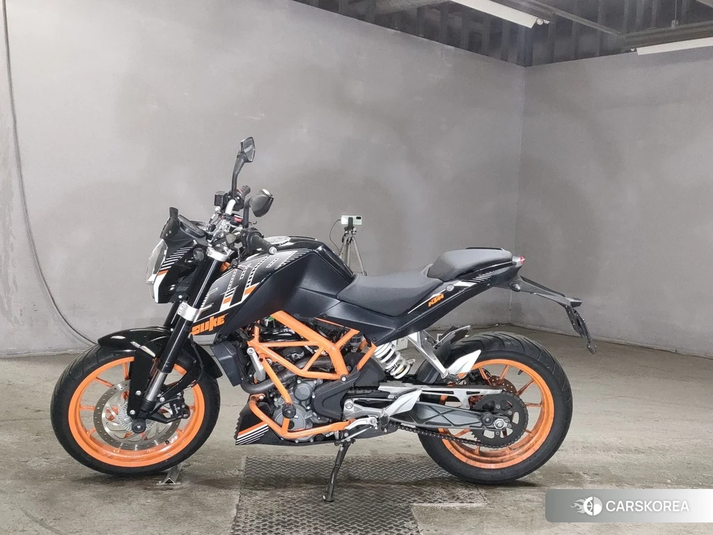 Проданный KTM 390 DUKE 2016 из Японии, фото 2