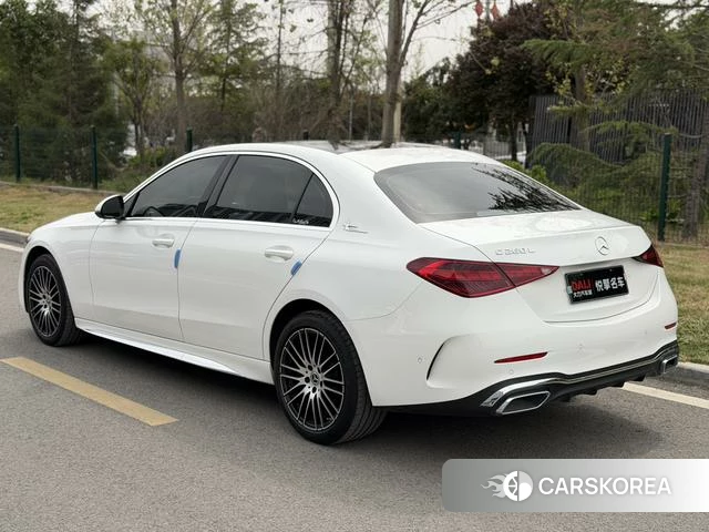 Mercedes-Benz Class C 2023 Белый из Китая, фото 2