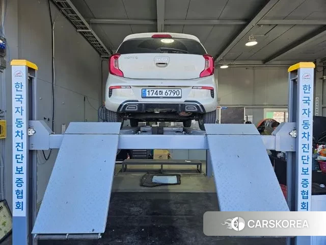 Kia Morning Urban (JA) 2023 Белый из Кореи, фото 2