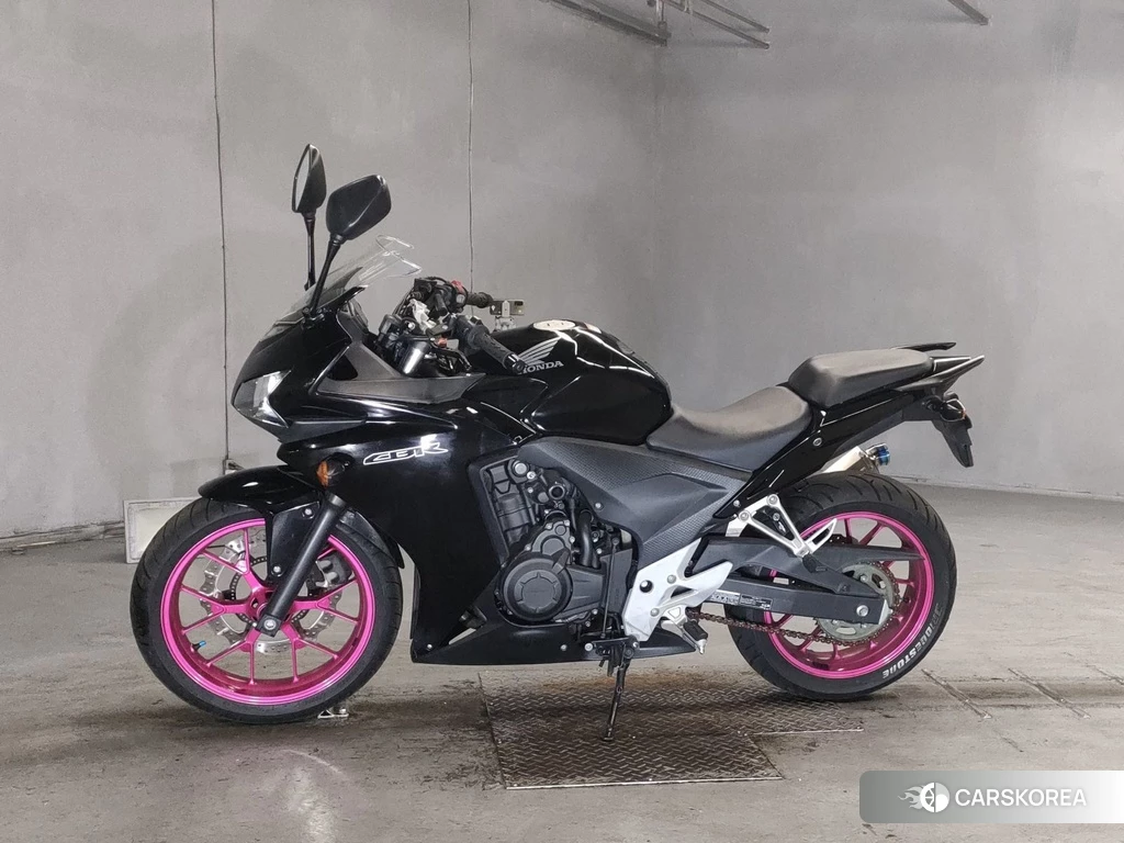 Проданный Honda CBR400R 2013 из Японии, фото 2