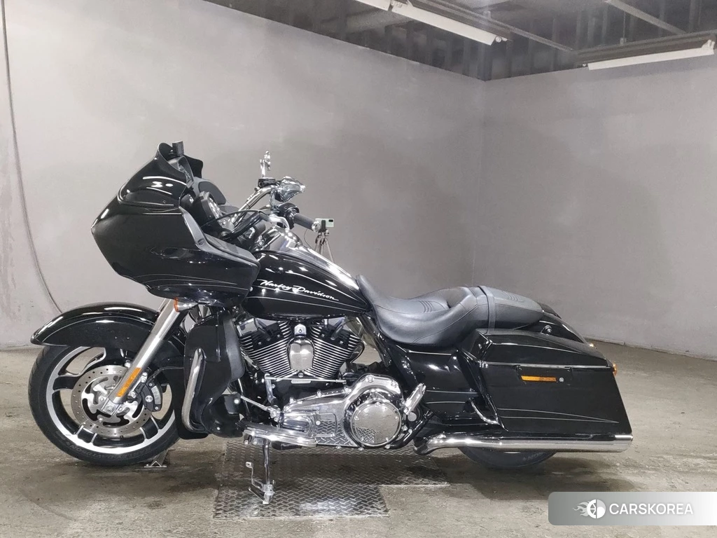 Проданный Harley-Davidson Road Glide FLTRX1690 2010 из Японии