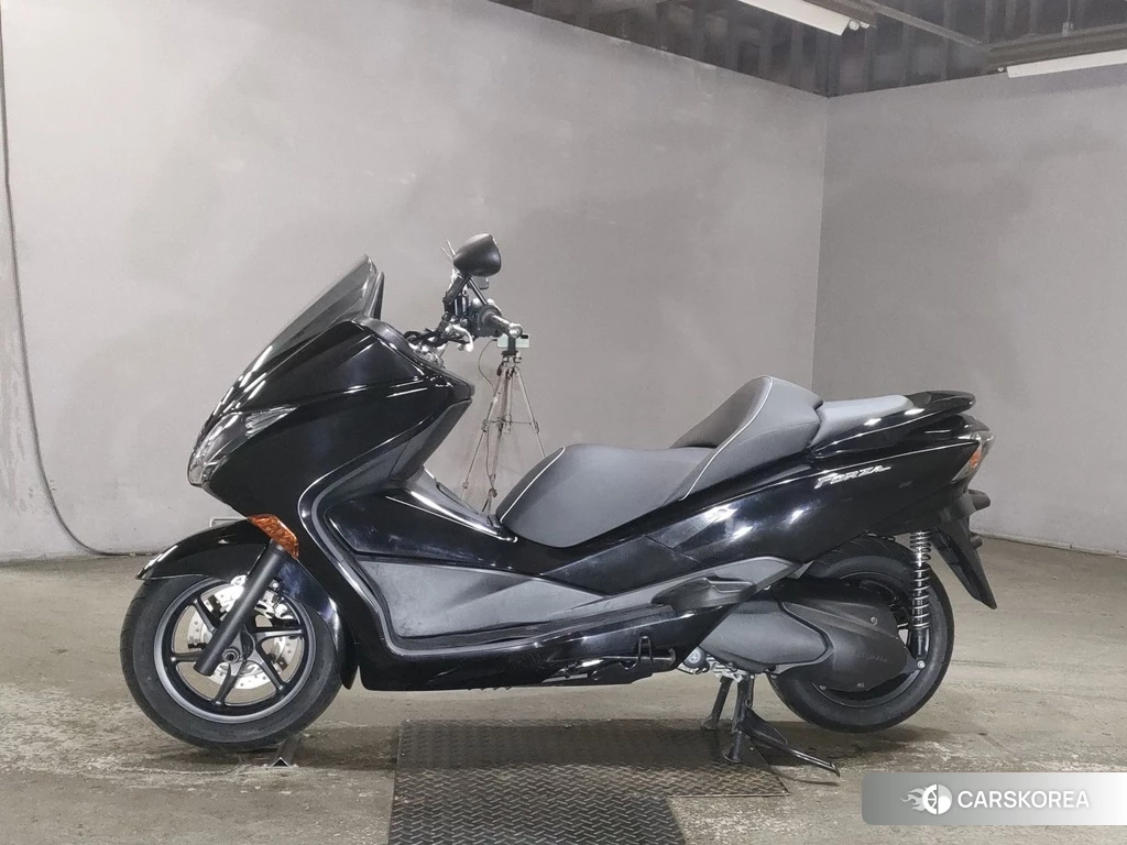 Проданный Honda FORZA Z 2012 из Японии