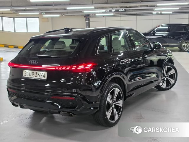 Audi Q5 (80A) 2025 Черный из Кореи, фото 5