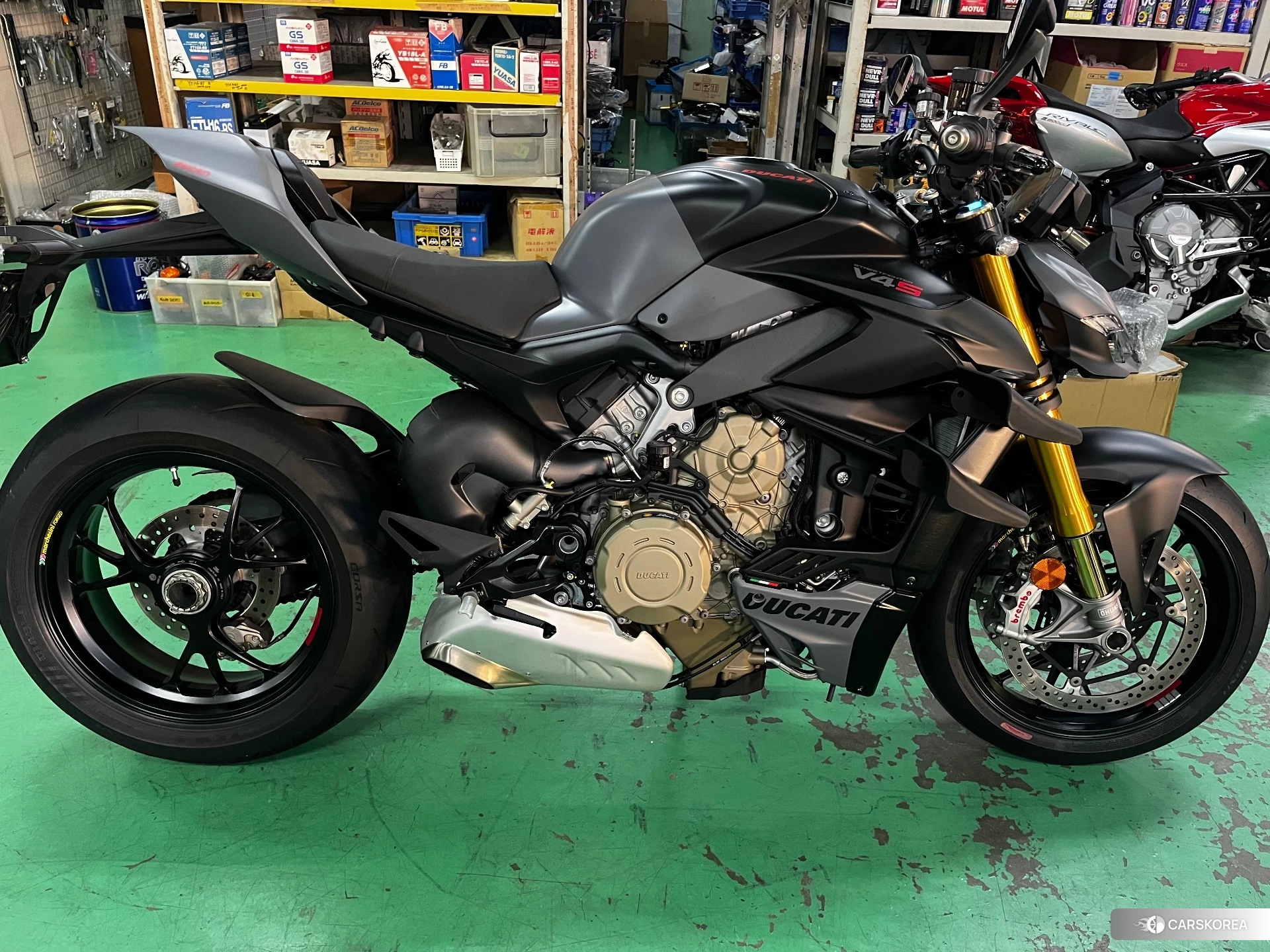 Ducati STREETFIGHTER V4 S 2024 из Японии, фото 3