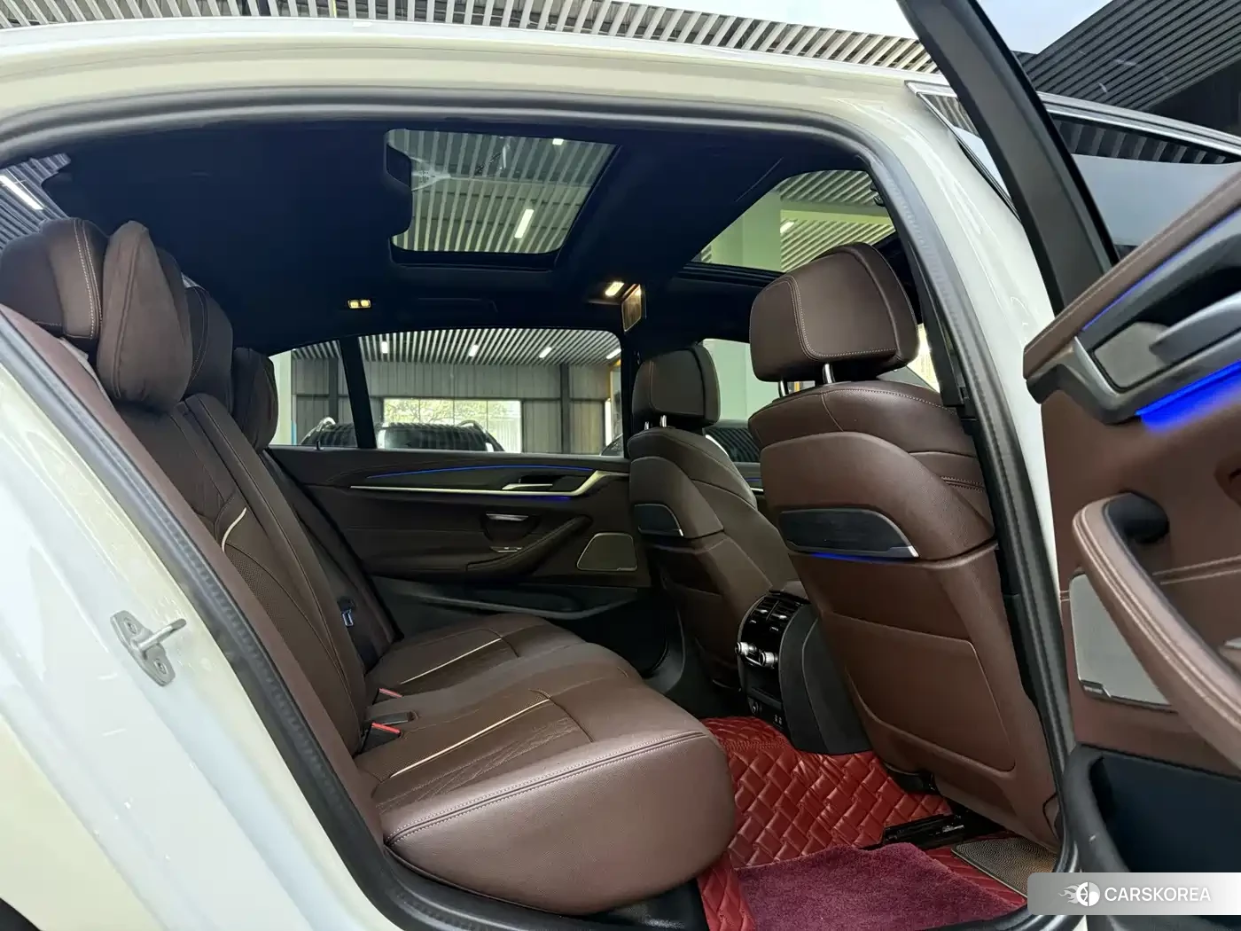 BMW 5 series 2021 Белый из Китая, фото 2